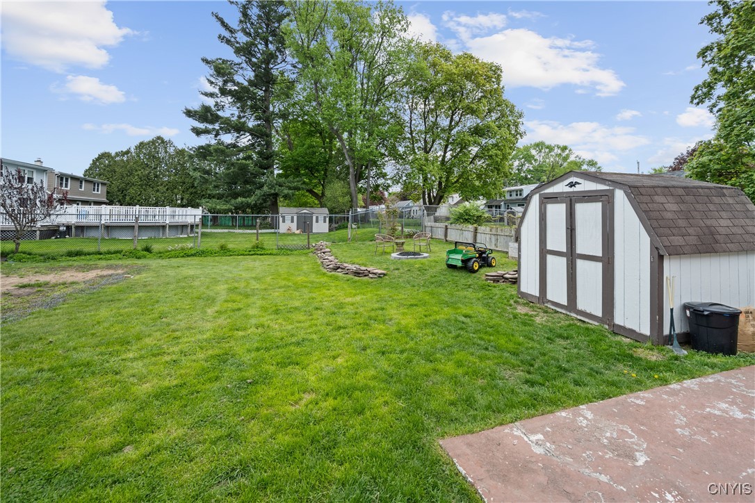 203 Forest Drive, Cicero, New York image 32