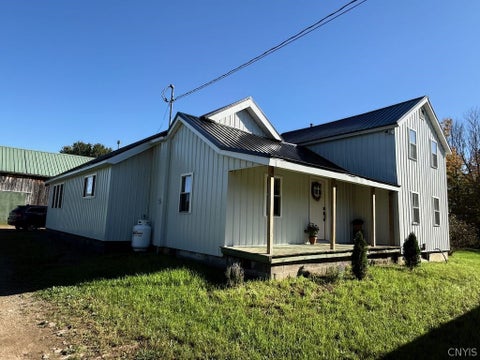 Homes For Sale - 392 Albion Cross Road<br/> Oswego County, Albion, NY 13142