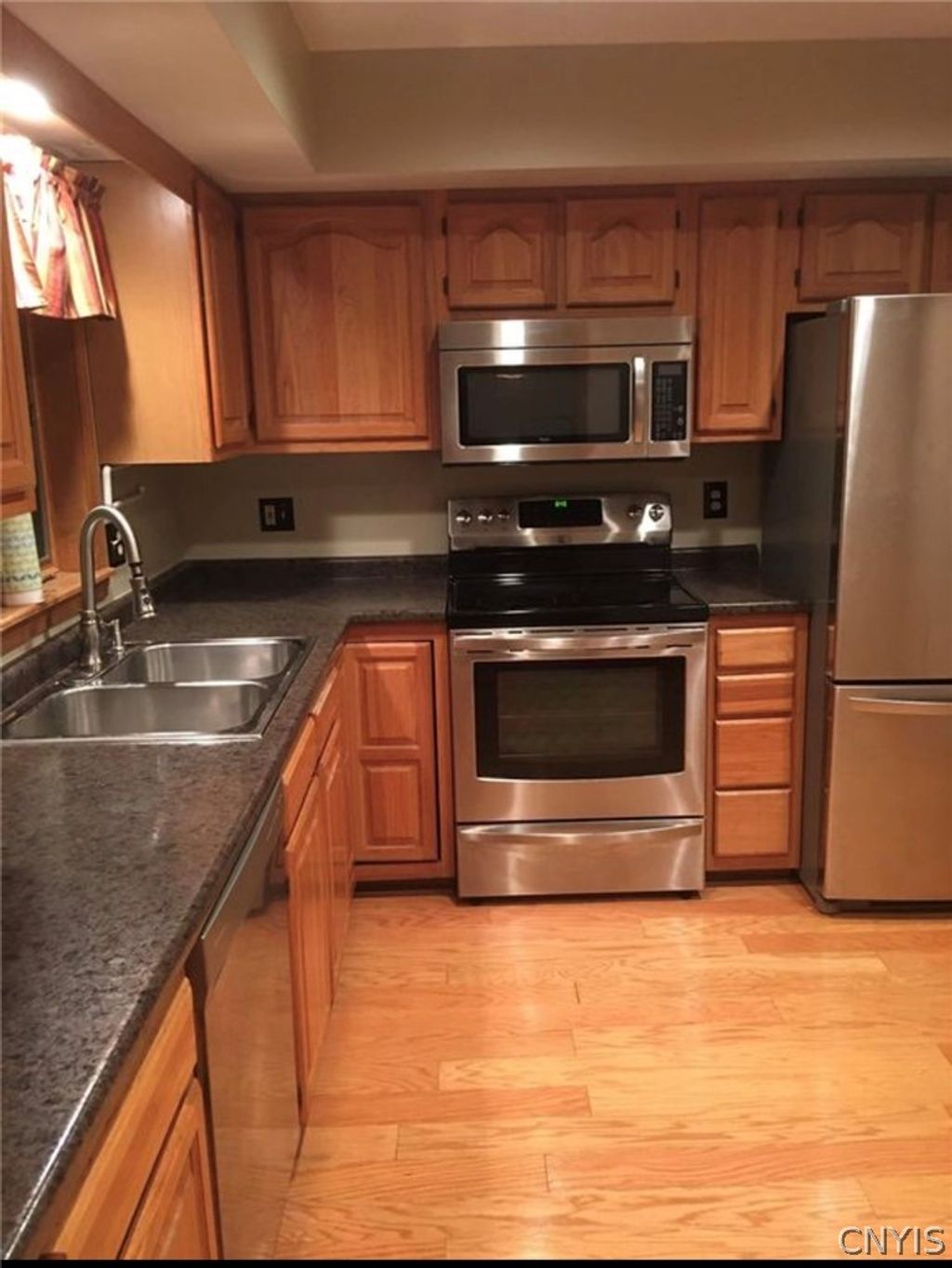 Photo of 61 Midlake Circle, Manlius, NY 13057 (MLS # S1674265)