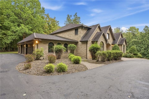 Tiny photo for 6909 Shalimar Way WAY, DeWitt, NY 13066 (MLS # S1699369)