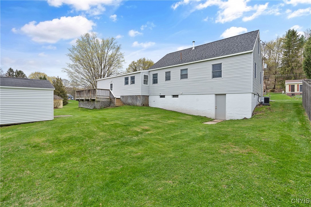 111 Fernpark Drive, Camillus, New York image 3
