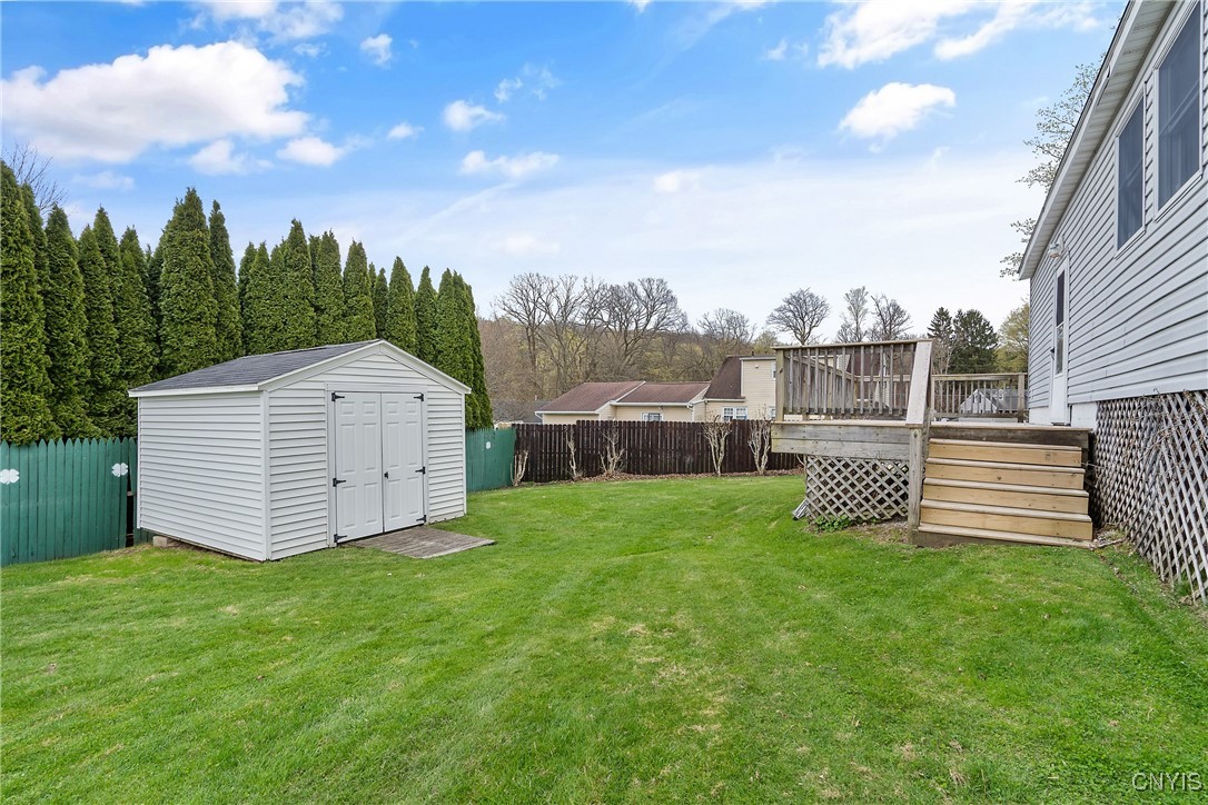 111 Fernpark Drive, Camillus, New York image 36