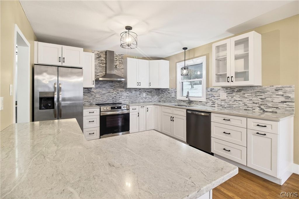 Photo of 9961 Morgan Road, Marcy, NY 13403 (MLS # S1664533)