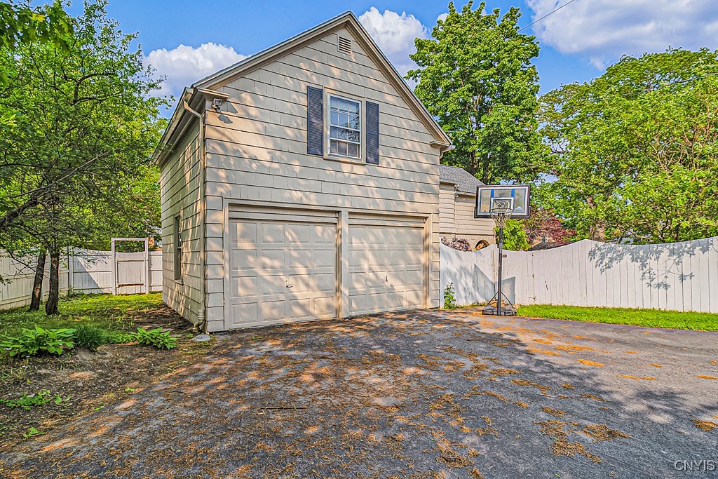 10 Sage Ct. Ct, Utica, New York image 12