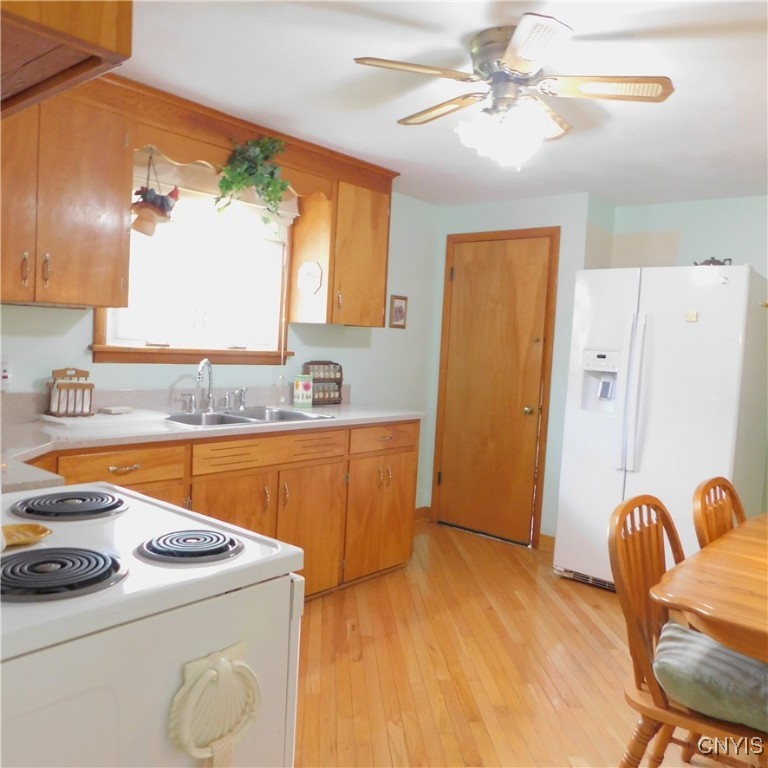 Geddes, New York 13219, United States, 3 Bedrooms Bedrooms, ,2 BathroomsBathrooms,Residential,Pending,121451