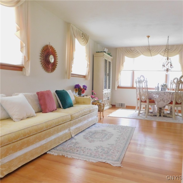 Geddes, New York 13219, United States, 3 Bedrooms Bedrooms, ,2 BathroomsBathrooms,Residential,Pending,121451