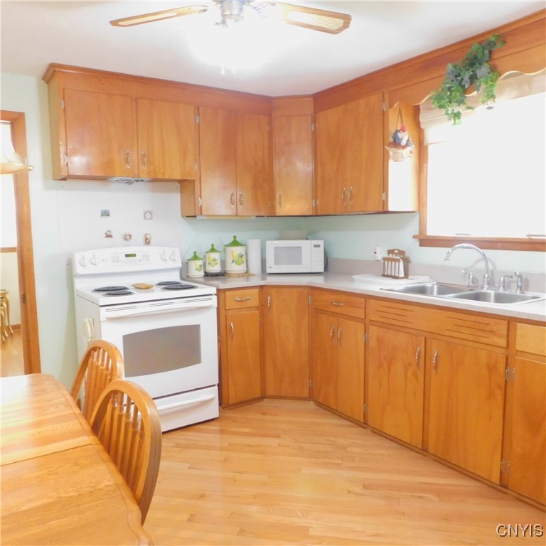 Geddes, New York 13219, United States, 3 Bedrooms Bedrooms, ,2 BathroomsBathrooms,Residential,Pending,121451