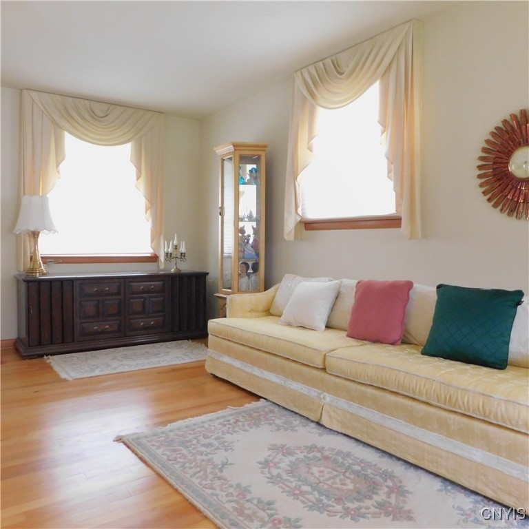 Geddes, New York 13219, United States, 3 Bedrooms Bedrooms, ,2 BathroomsBathrooms,Residential,Pending,121451