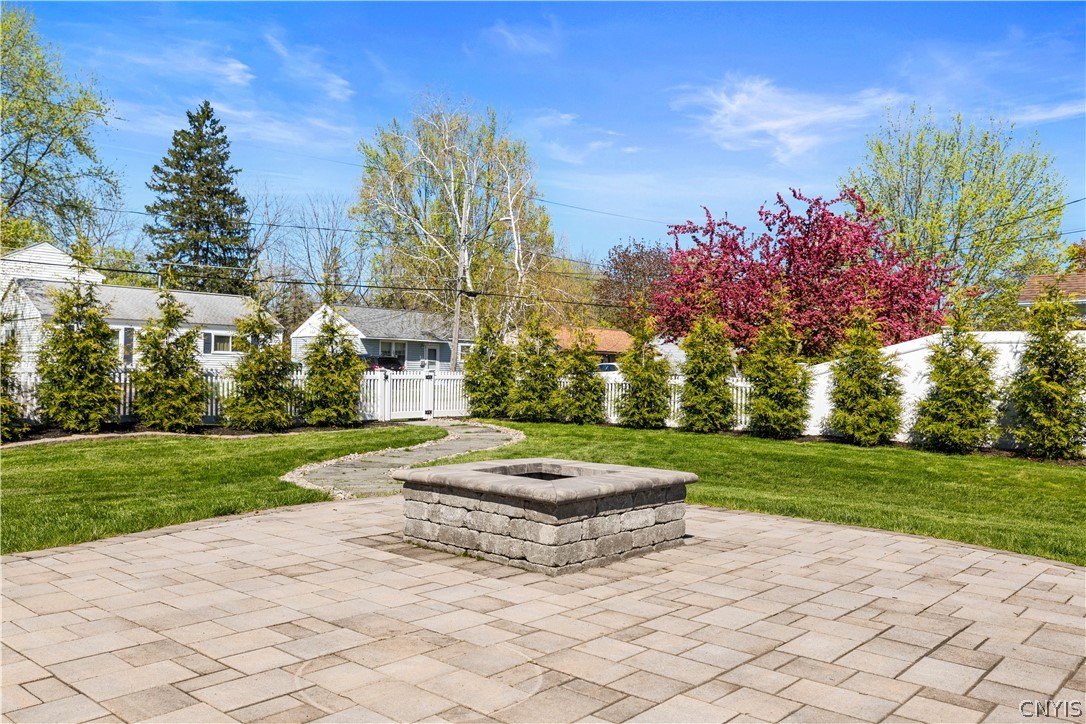 142 N Burdick Street