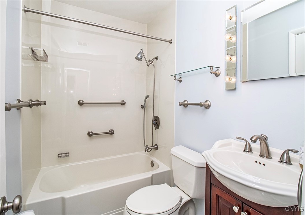 6 Tyler Court, Manlius, New York image 21