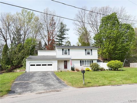 Homes For Sale - 7637 Sandy Lane<br/> Clay, NY 13212