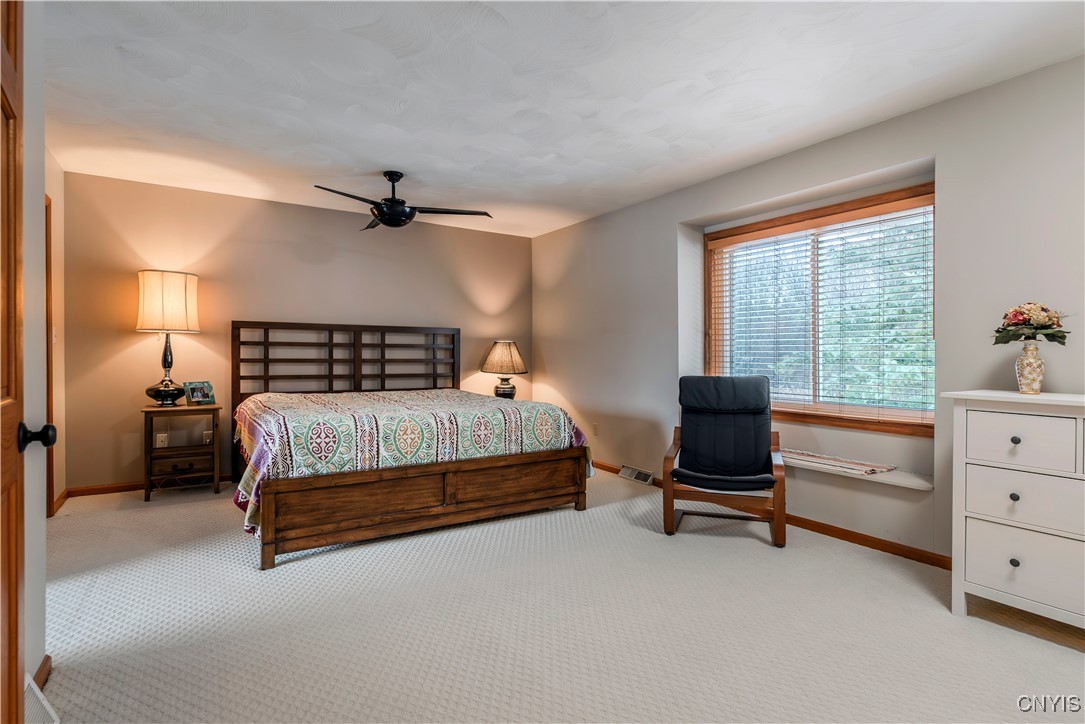 6 Donegal Place, New Hartford, New York image 23