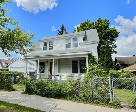 Homes For Sale - 210 Grant Avenue<br/> Syracuse, NY 13207