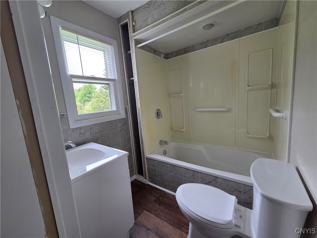 Pinckney, New York 13626, United States, 3 Bedrooms Bedrooms, ,1 BathroomBathrooms,Residential,Active,174445