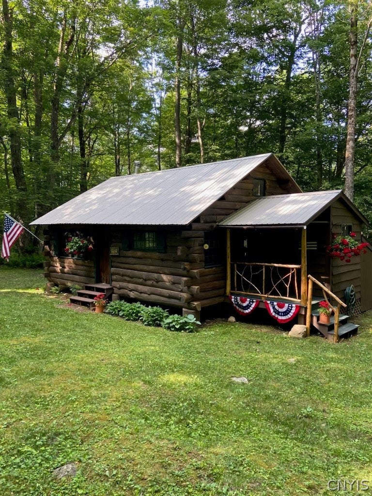3275 Mohawk Drive
