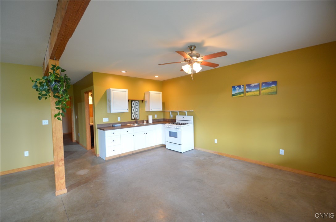 Marcellus, New York 13108, United States, 4 Bedrooms Bedrooms, ,3 BathroomsBathrooms,Residential,Active,198643