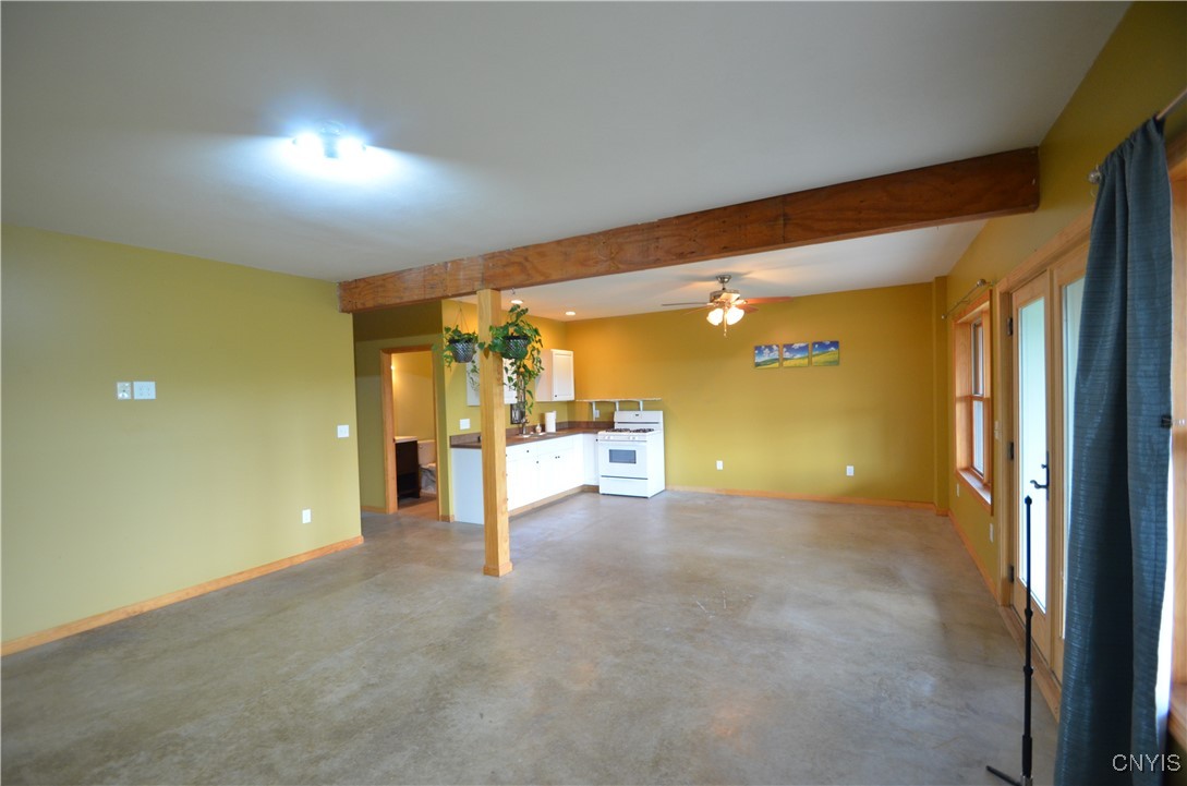 Marcellus, New York 13108, United States, 4 Bedrooms Bedrooms, ,3 BathroomsBathrooms,Residential,Active,198643