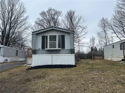 Photo of 239 Colonial Circle, Herkimer, NY 13502 (MLS # S1668163)