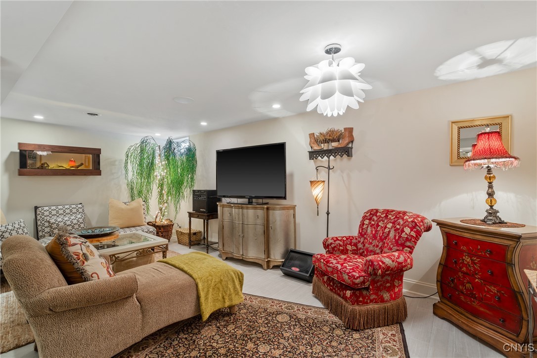 8211 Whitman Way, Clay, New York image 34
