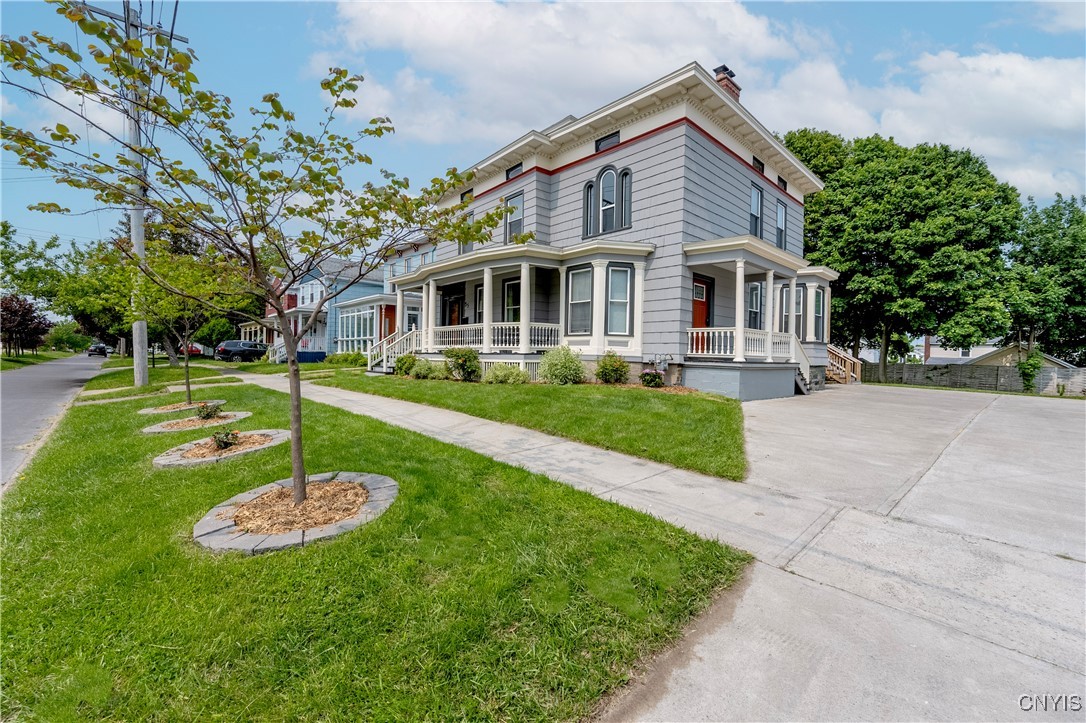 55 E 5th Street