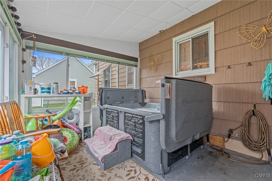 404 S Onondaga Road, Camillus, New York image 32