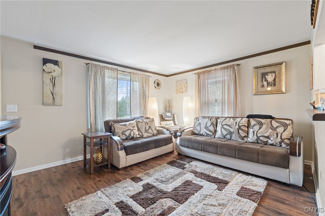 404 S Onondaga Road, Camillus, New York image 12