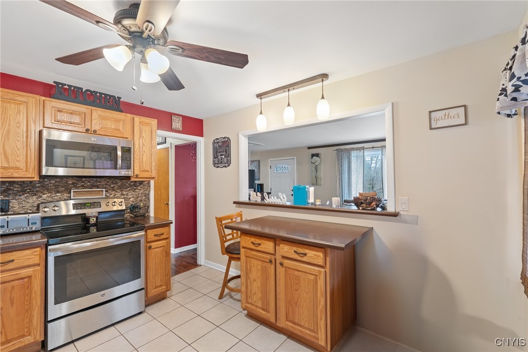 404 S Onondaga Road, Camillus, New York image 10