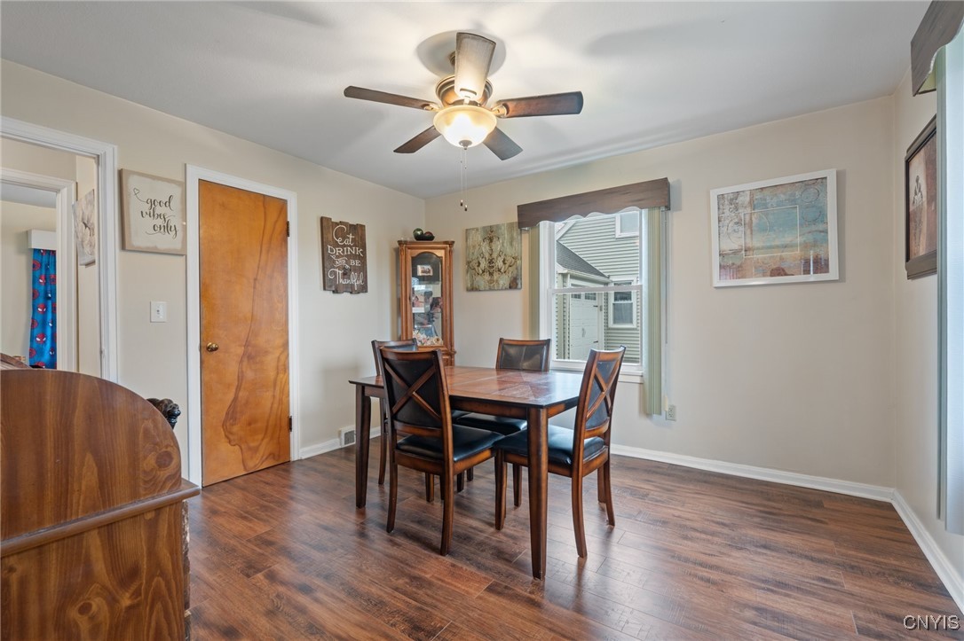 404 S Onondaga Road, Camillus, New York image 16