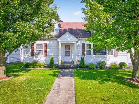 Homes For Sale - 1675 Grandview Avenue<br/> Utica, NY 13502