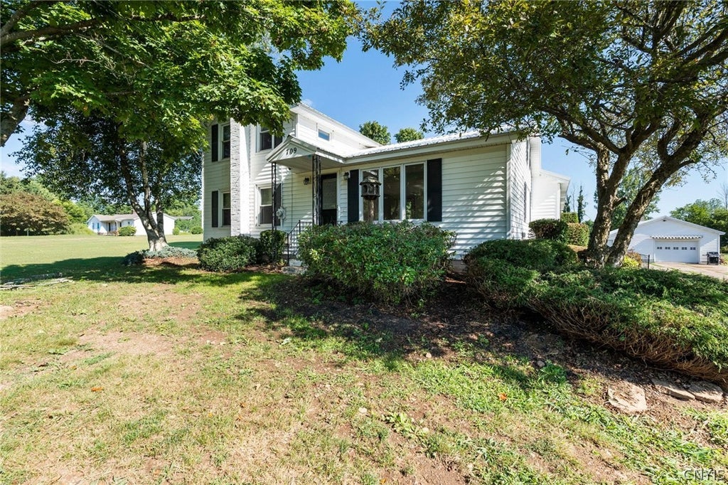 Photo of 709 State Route 176, Granby, NY 13069 (MLS # S1703841)