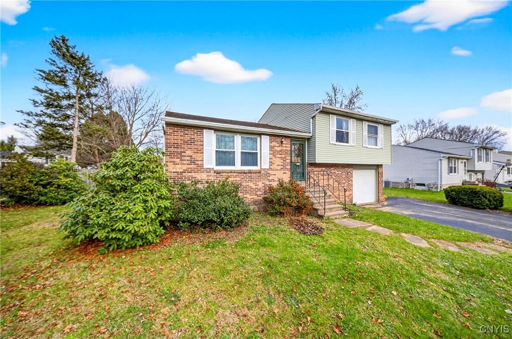 Photo of 113 Rocky Road, Salina, NY 13090 (MLS # S1633874)