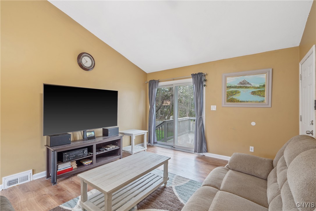506 Richards Road, Camillus, New York image 17