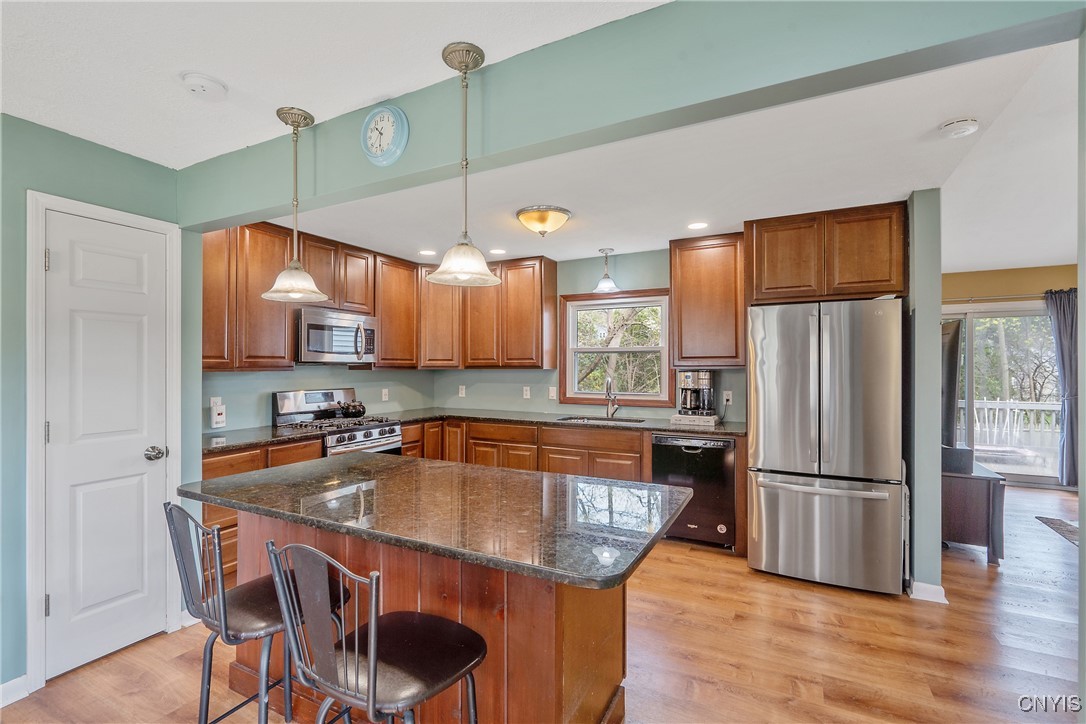 506 Richards Road, Camillus, New York image 8
