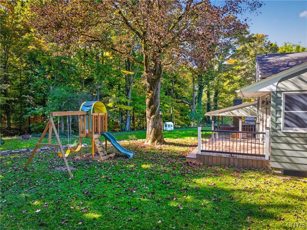 32 Forest Road