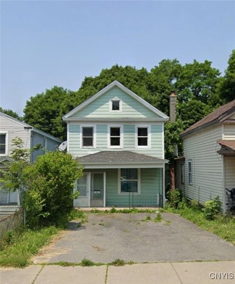 Photo of 137 W Schuyler Street, Oswego, NY 13126 (MLS # S1658156)