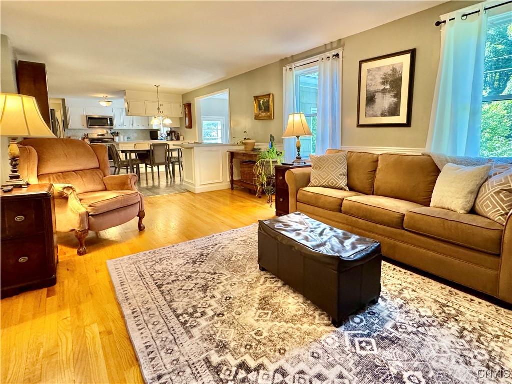 Dewitt, New York 13078, United States, 5 Bedrooms Bedrooms, ,4 BathroomsBathrooms,Residential,Active,203610