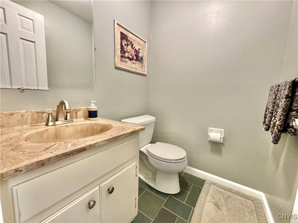 Dewitt, New York 13078, United States, 5 Bedrooms Bedrooms, ,4 BathroomsBathrooms,Residential,Active,203610