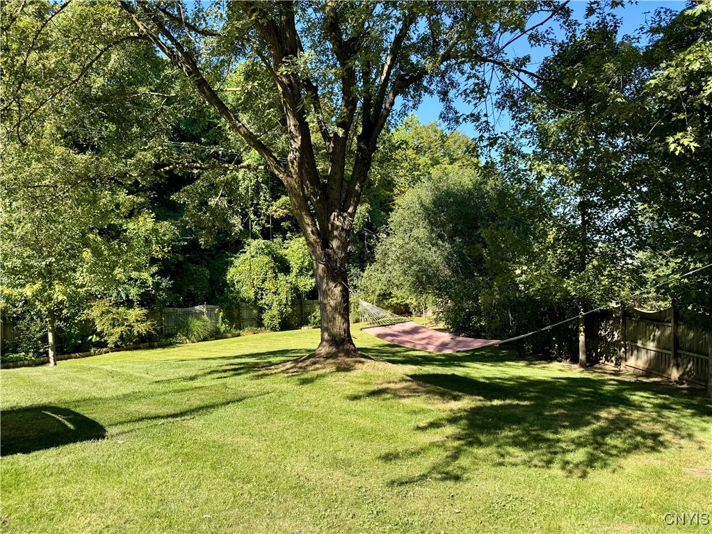 Dewitt, New York 13078, United States, 5 Bedrooms Bedrooms, ,4 BathroomsBathrooms,Residential,Active,203610