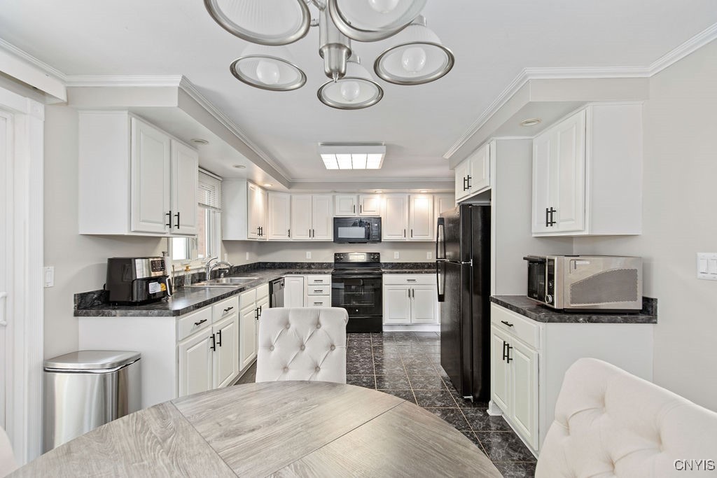 4190 Stepping Stone Lane, Clay, New York image 13