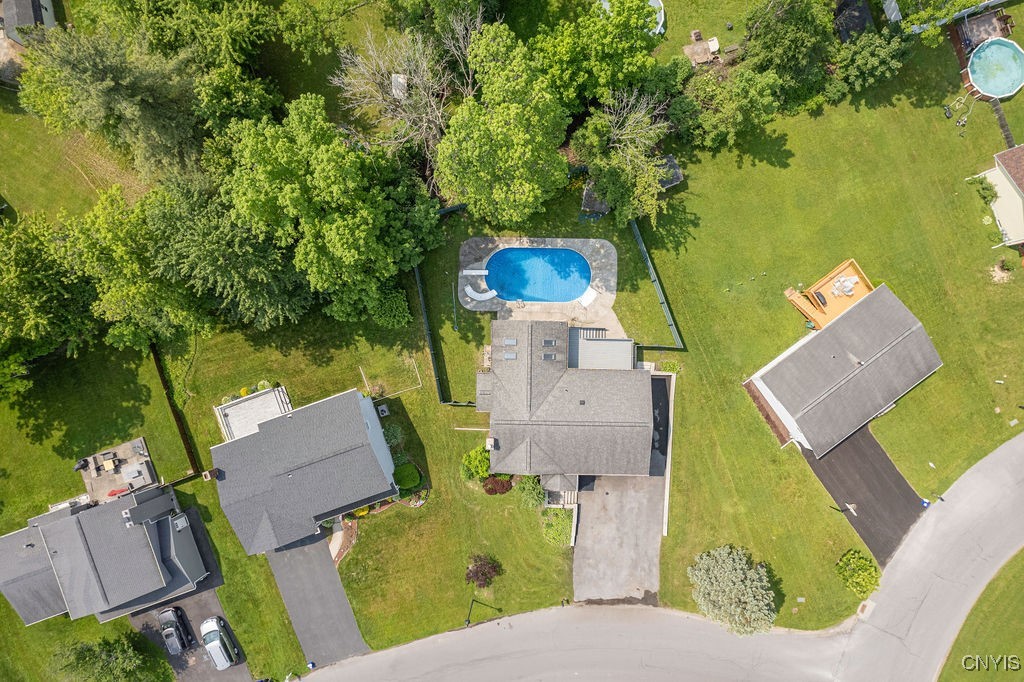 4190 Stepping Stone Lane, Clay, New York image 35