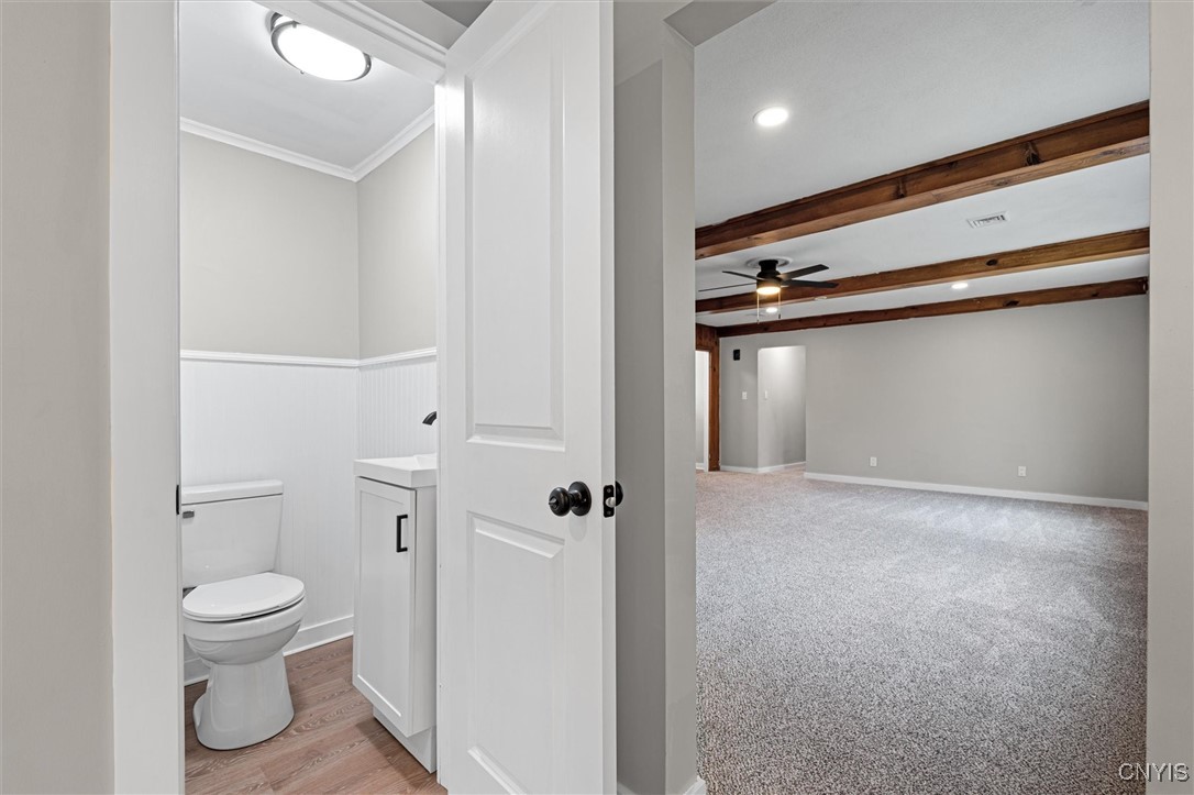8758 Whiting Road, Cicero, New York image 29