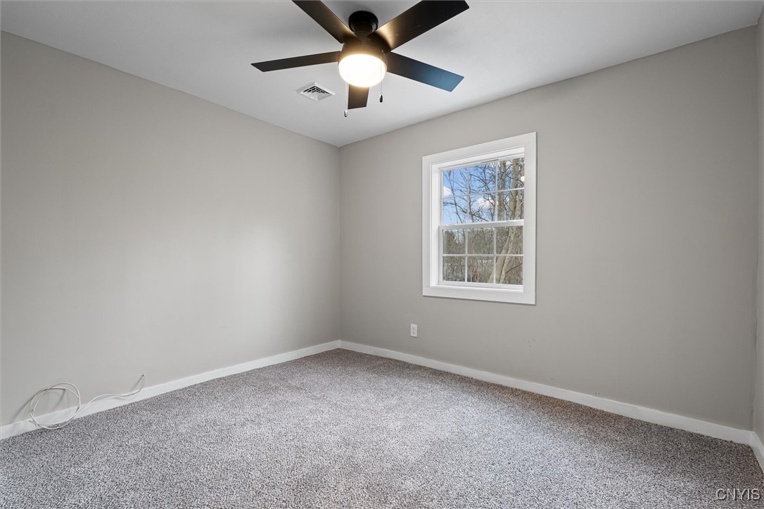 8758 Whiting Road, Cicero, New York image 9