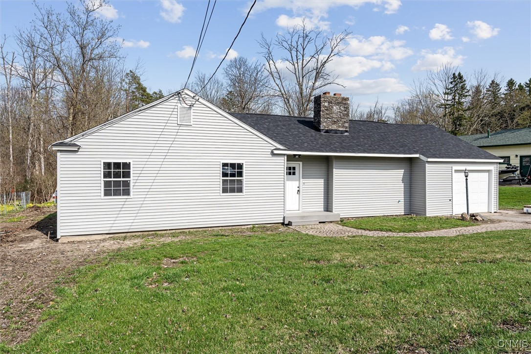 8758 Whiting Road, Cicero, New York image 2