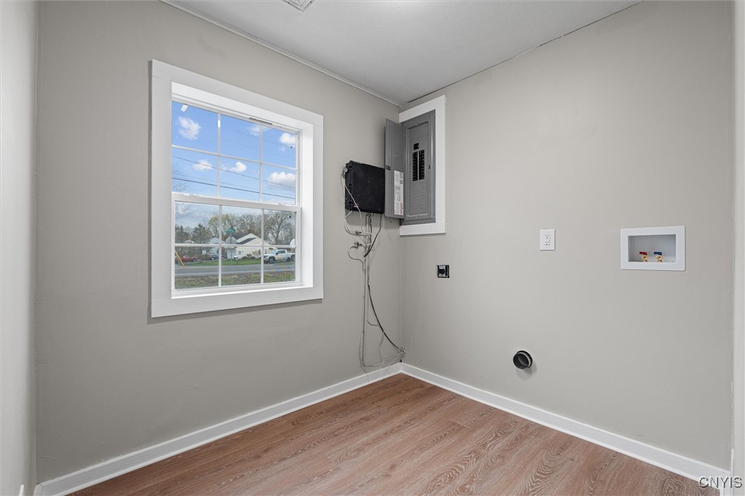 8758 Whiting Road, Cicero, New York image 31
