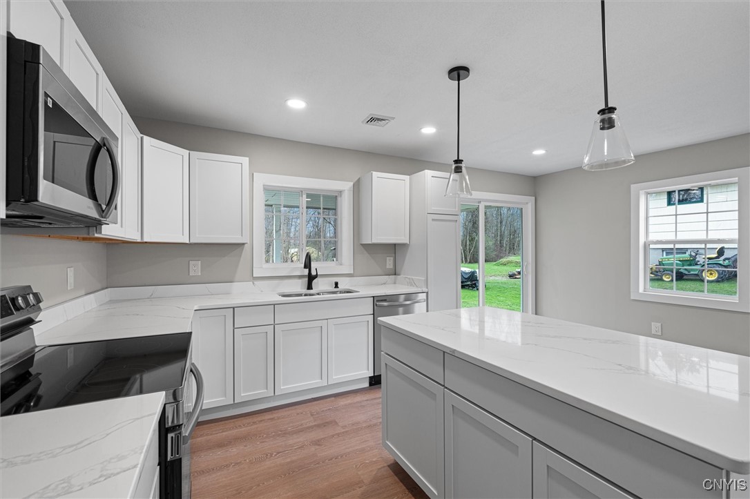 8758 Whiting Road, Cicero, New York image 28