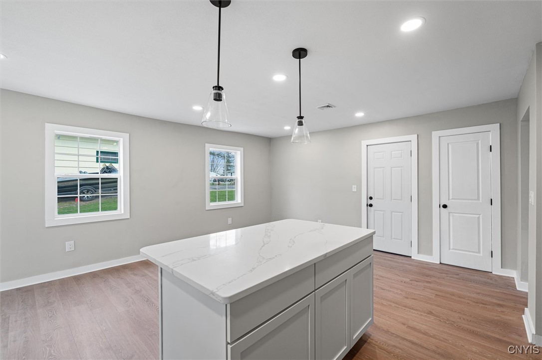 8758 Whiting Road, Cicero, New York image 27