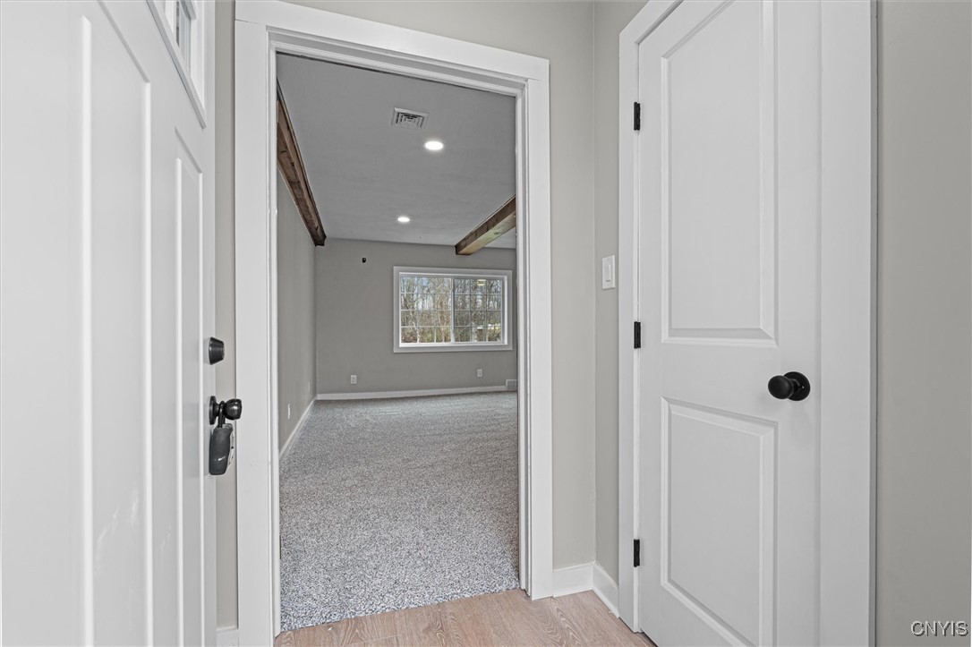 8758 Whiting Road, Cicero, New York image 16