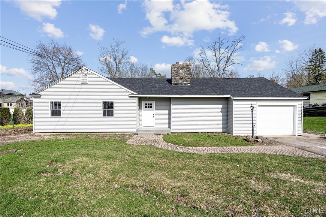 8758 Whiting Road, Cicero, New York image 3