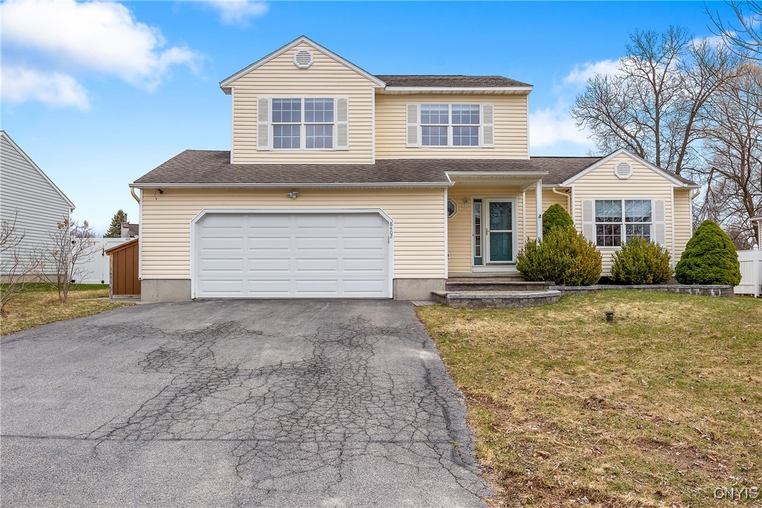 8402 Sutcliffe Drive, Clay, New York image 1