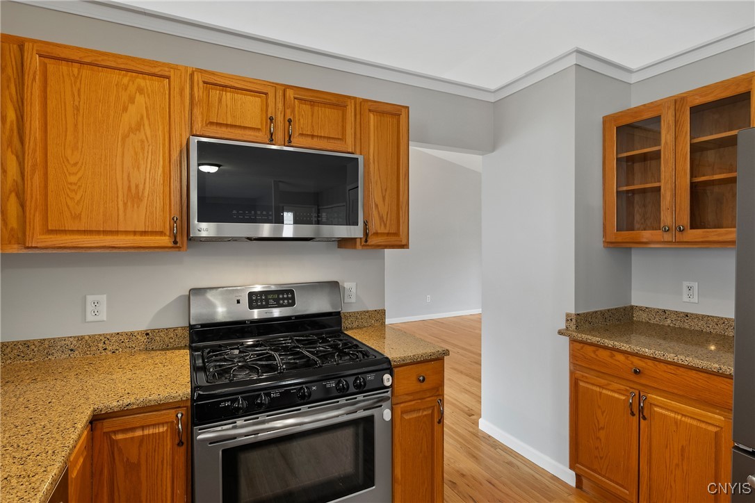 8402 Sutcliffe Drive, Clay, New York image 14